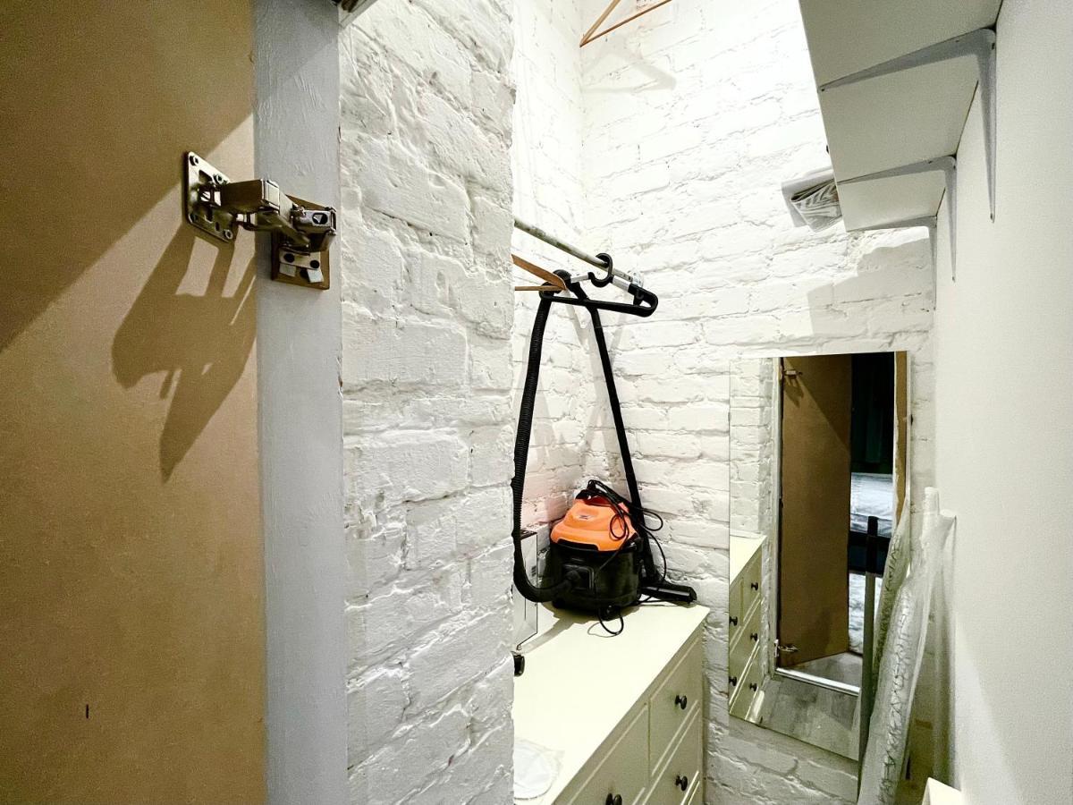 Adeamstays Provides Beautiful Centrally Located 1 And 2 Bed Apartments On Liverpools Boulevard エクステリア 写真